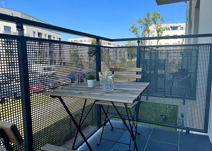 Harmonia Apartment *